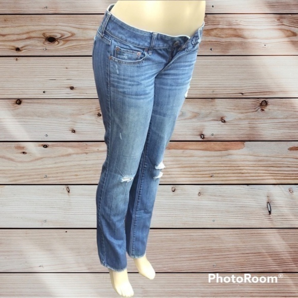 💋 American Eagle distressed ripped blue Jeans 👖